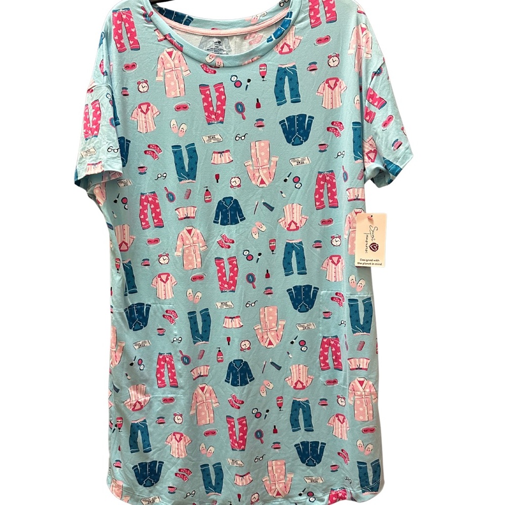 NWT FUN Sleepwear (Gown)